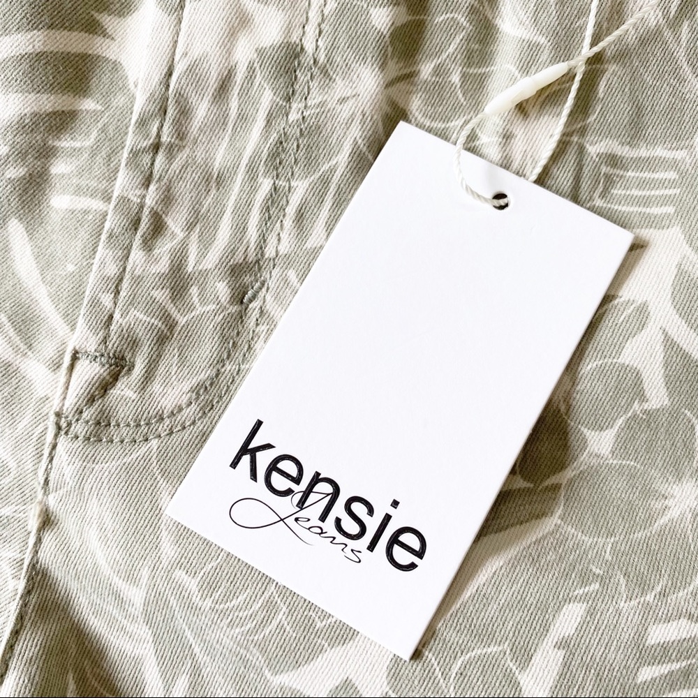 KENSIE Jean Shorts Light Sage Green Safari 12/31 NEW NWT - Picture 4 of 10